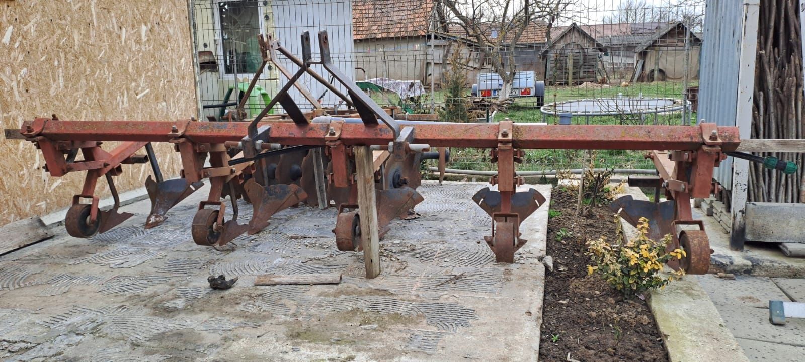 Disc + prașitoare tractoraș