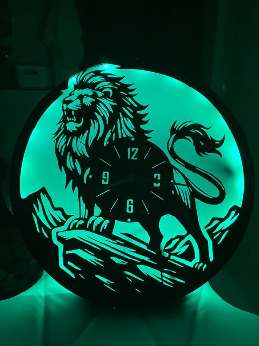 Часы ручной работы