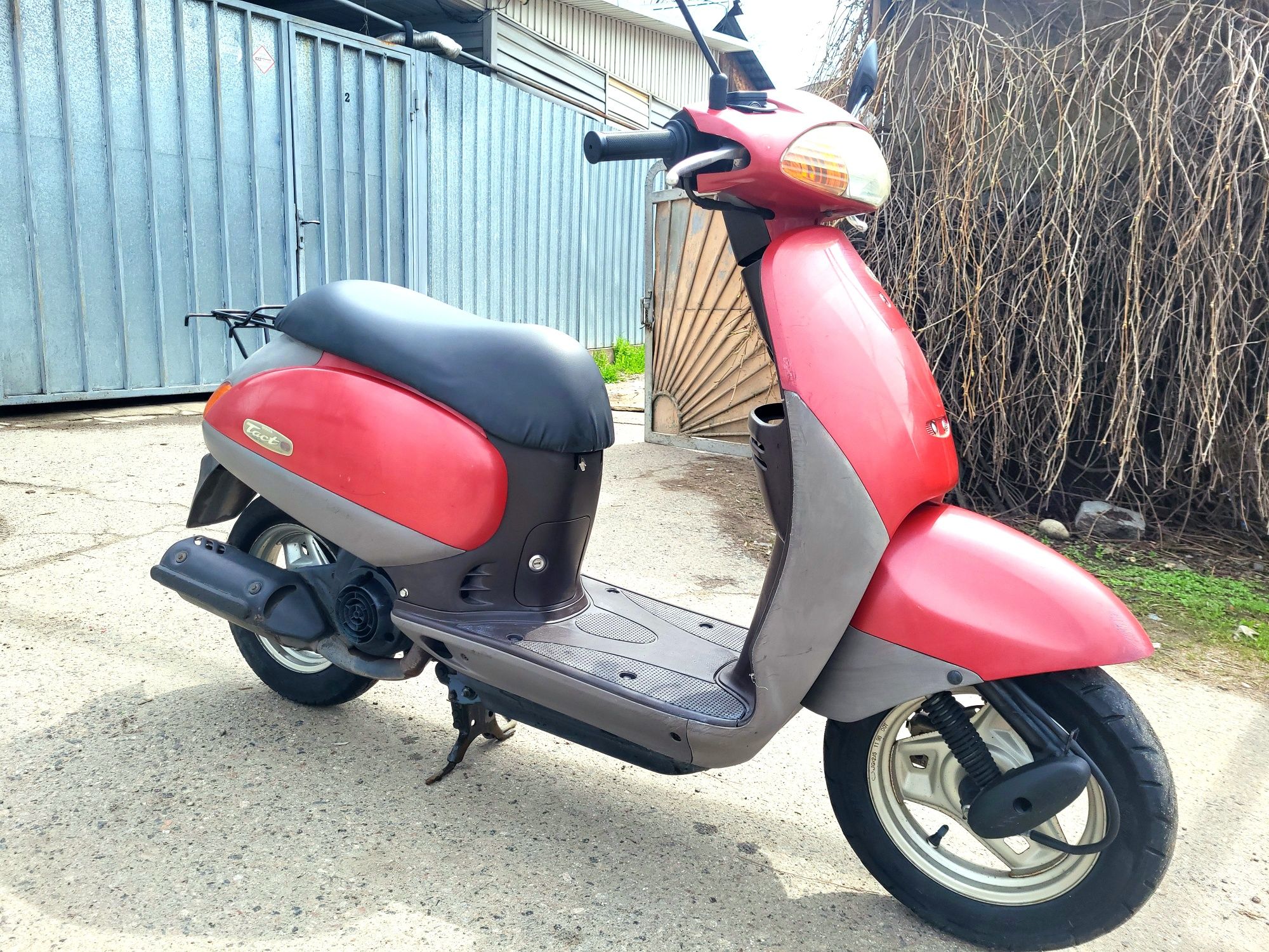 Honda Tact Af51. 49cc хонда мопед скутер