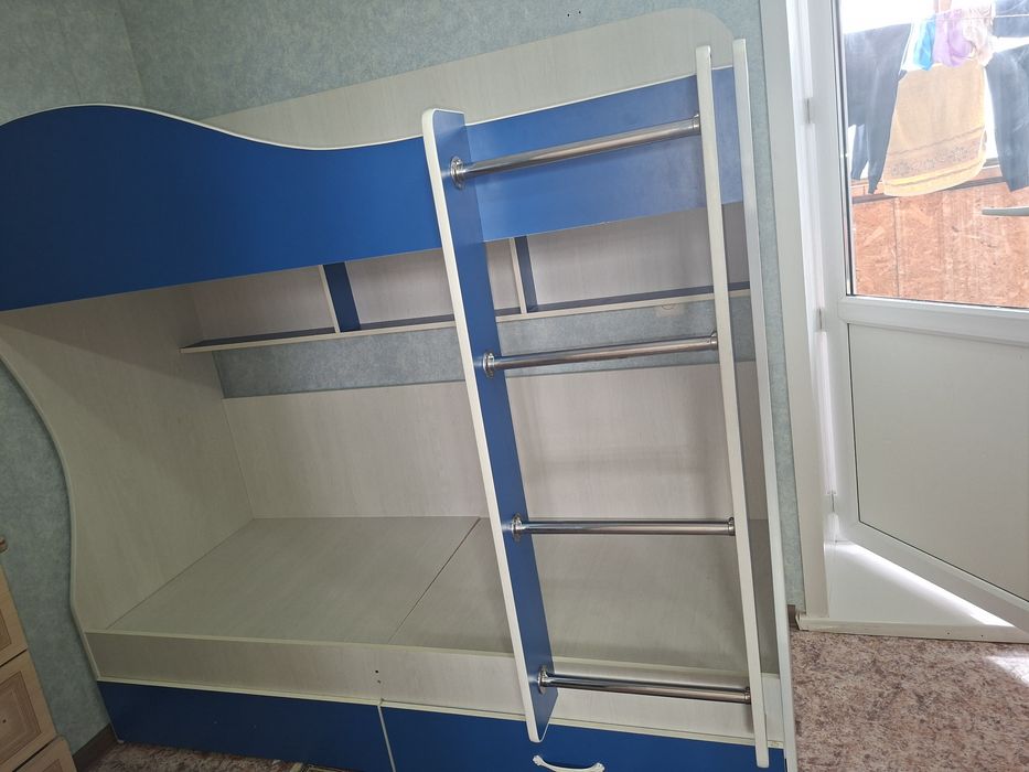 Продам двухяросный кровать
