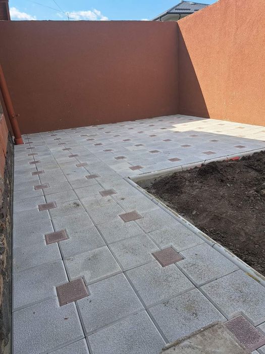 Pavaje si pavele din beton model antiderapant Oferim montaj transport