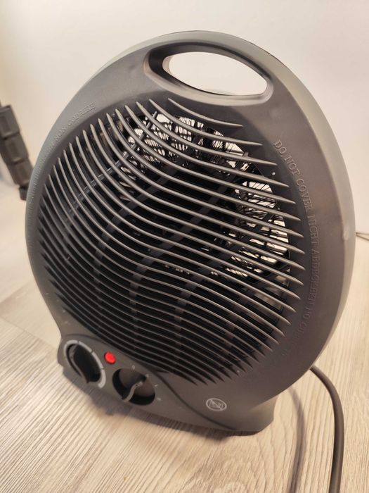 Aeroterma cu ventilator 2000W cu intrerupator siguranta la inclinare