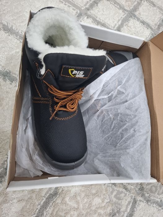 Зимняя спецовка ботинка куртка