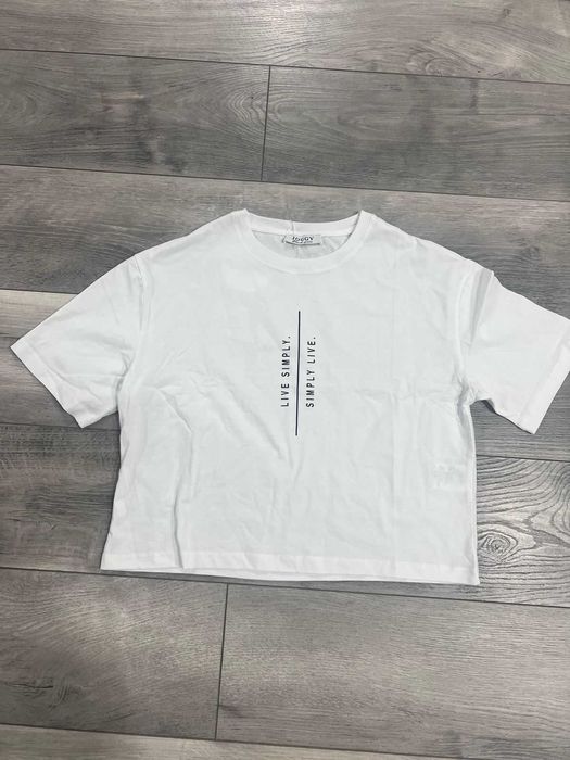 Футболка  женская . Турция. Размеры 52/48.