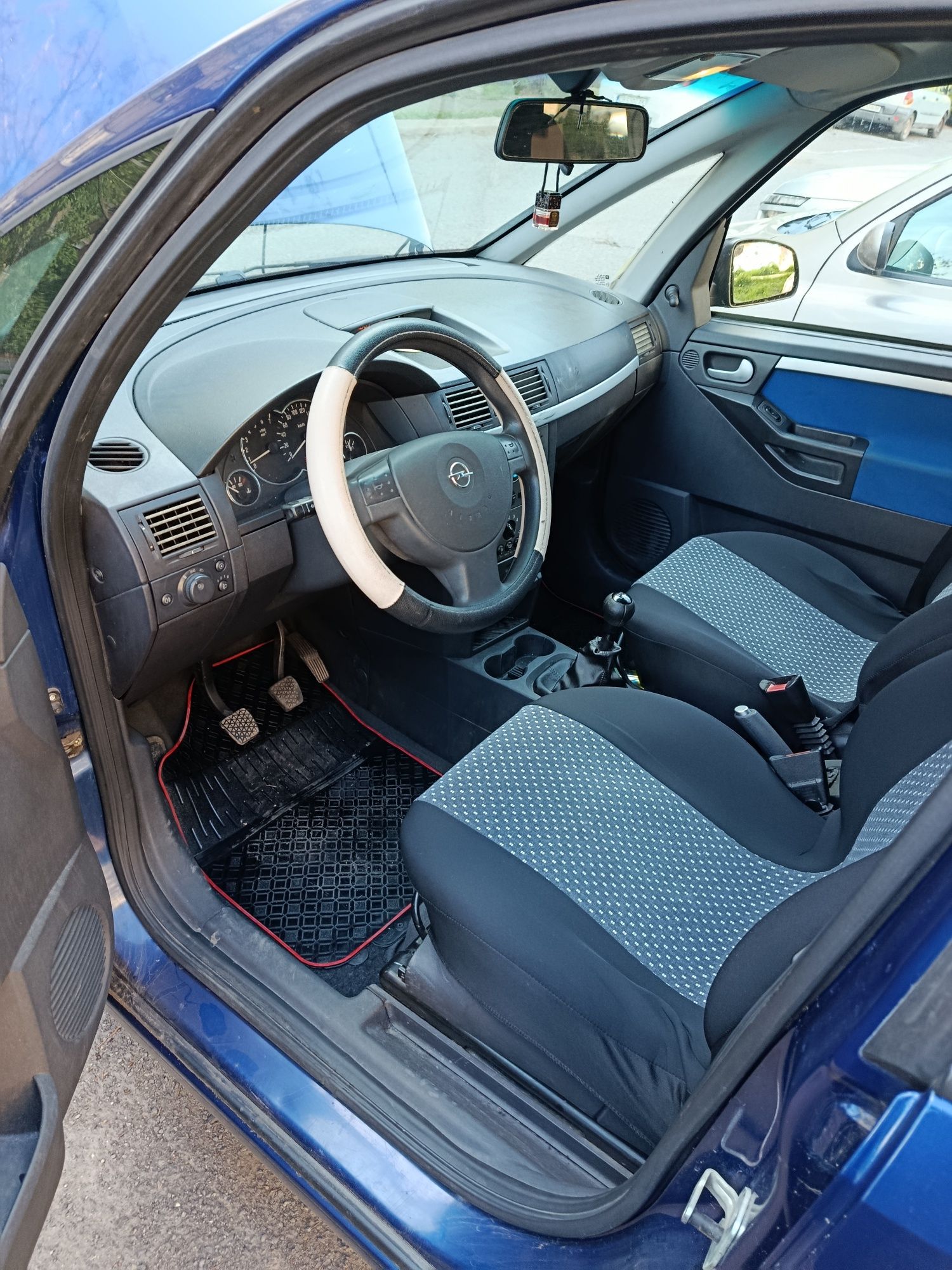 Опел мерива 1.4 16v 90k.c