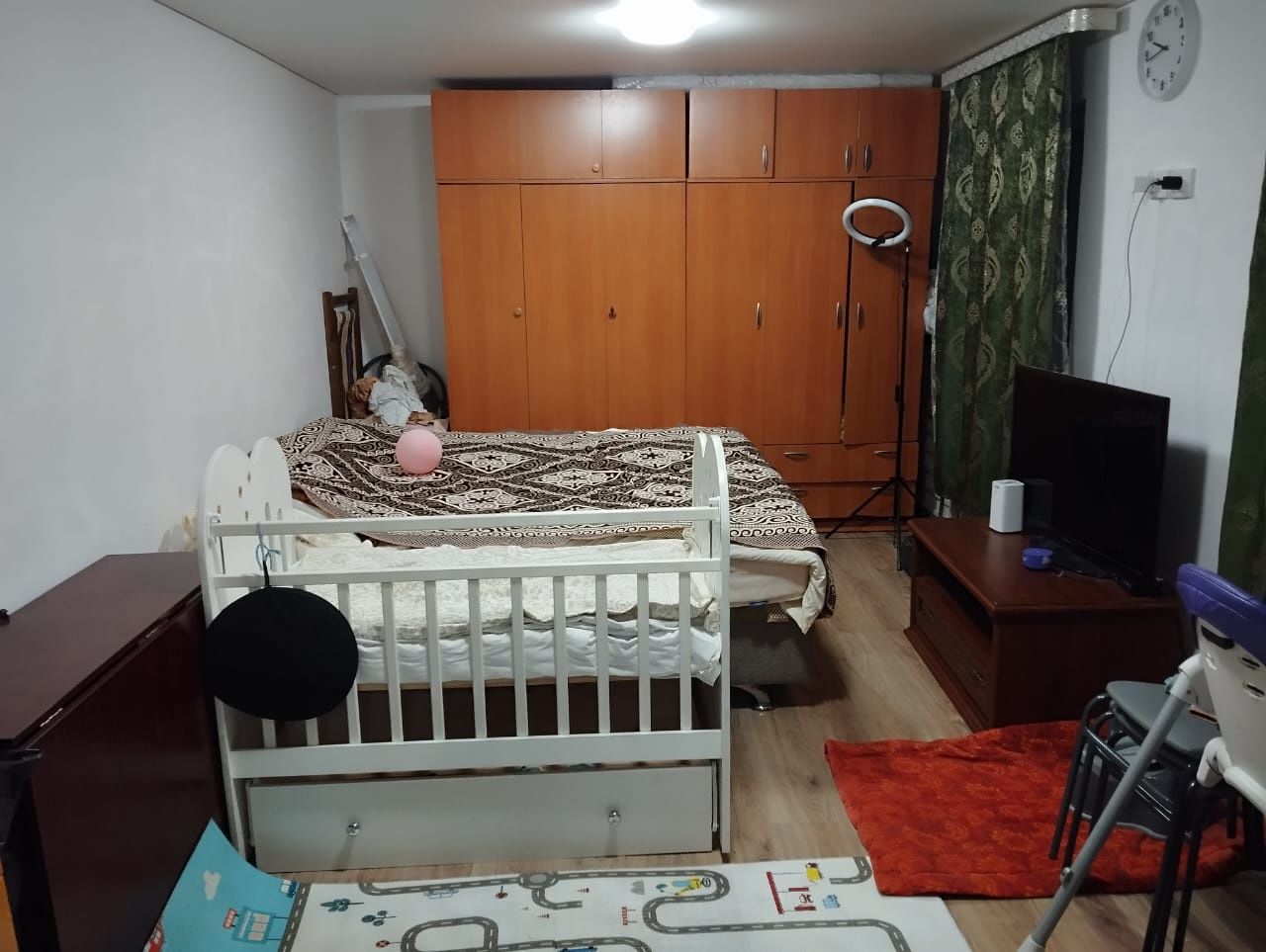 Продается дом с земельным участком