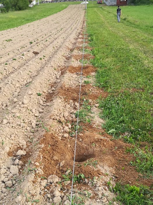 gauri garduri ,piloni containere cabane lemn,burghiu pamant