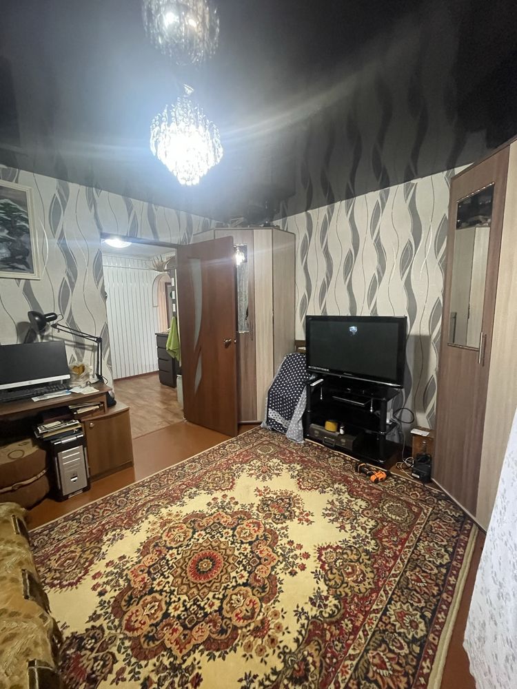 Продам 2-х комнатную квартиру улучшенной планировки 4 район
