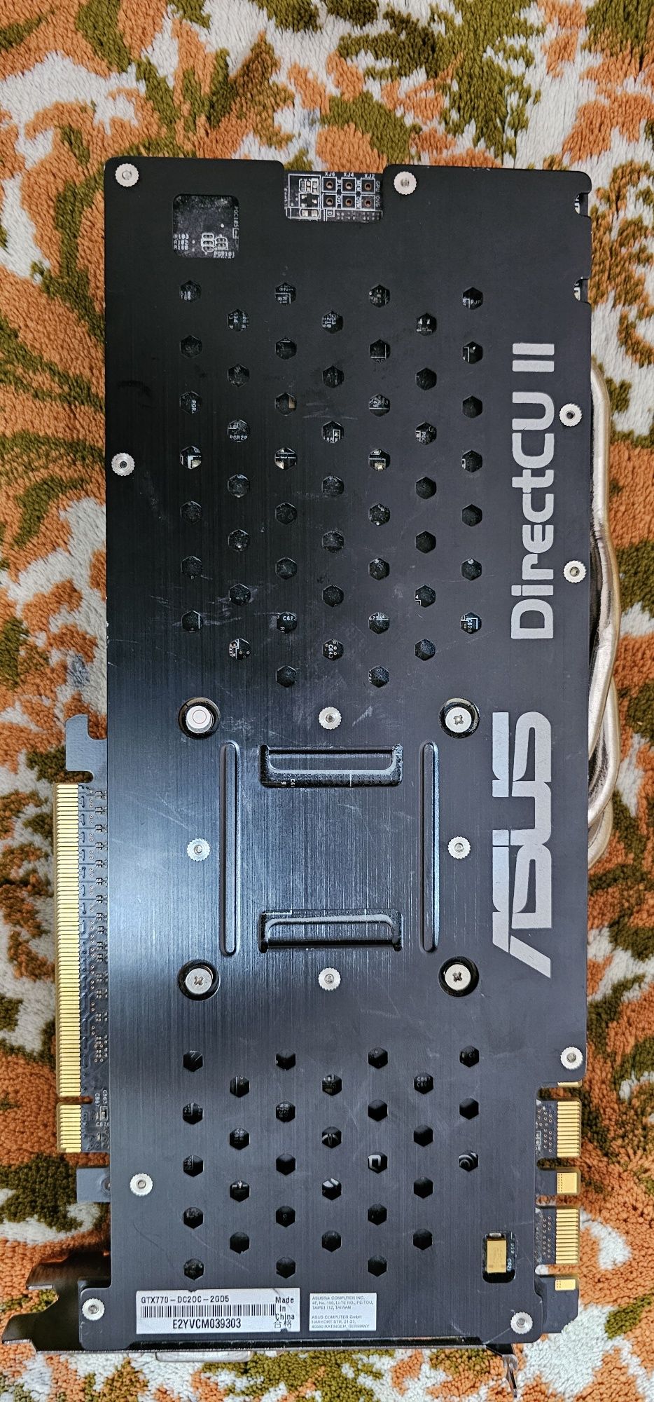 Placa video ASUS GTX 770 DirectCU II OC 2GB GDDR5 256-bit la 150 ron