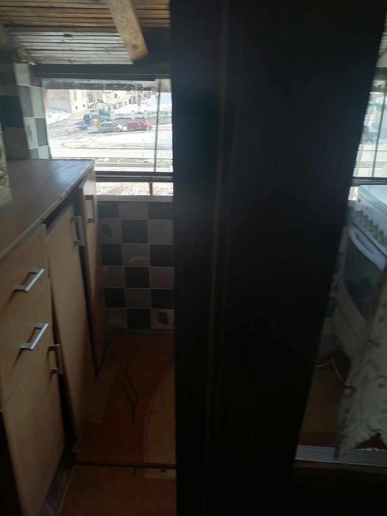 Дава се под наем Едностаен апартамент в Враца, Квартал 103 - 14 кв.м за 127.5 € - Снимка #3