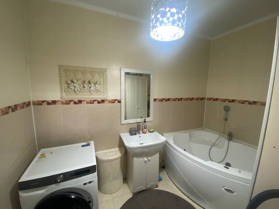 Продам 4 к.кв в мкр. Алтын-Орда