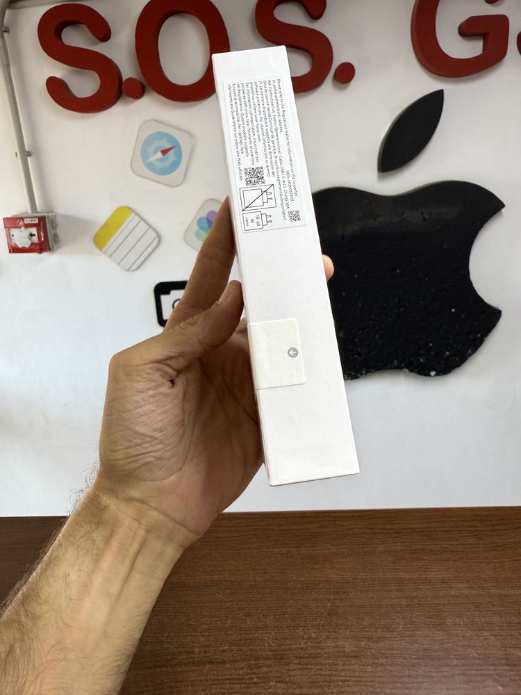 Vand Honor 400 256Gb 8Ram Nou(Sigilat)
