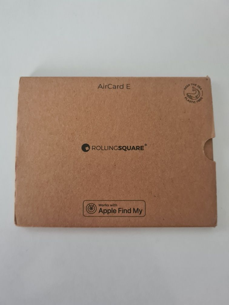 Aircard airtag pt iphone. poate fi pus in portofel.