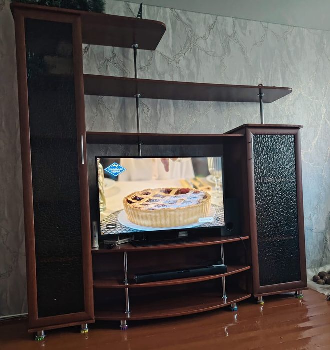 Продам стенку ..