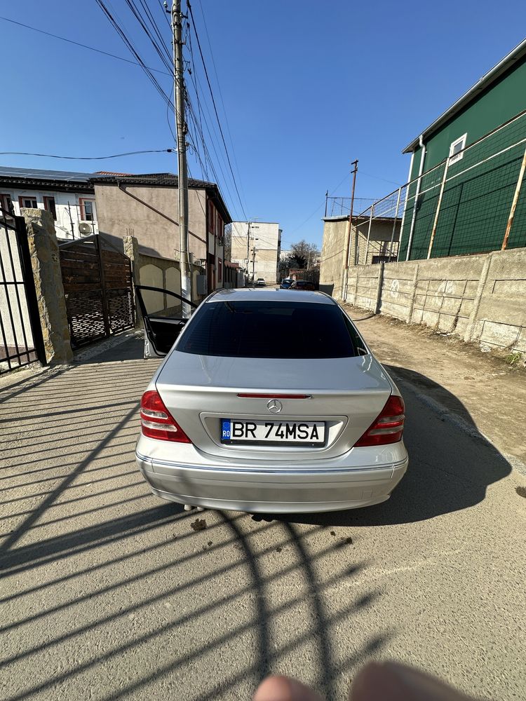 Mercedes c220 w203