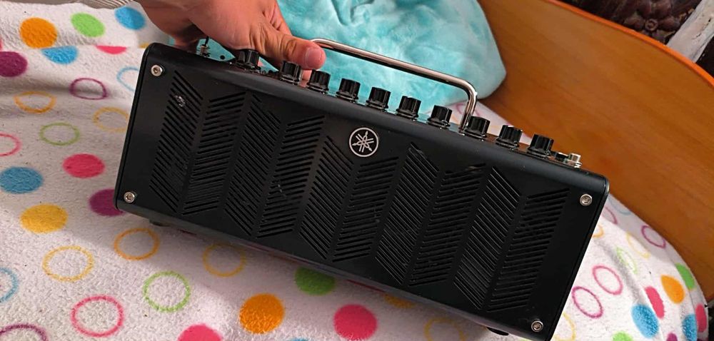 Yamaha combo chitara