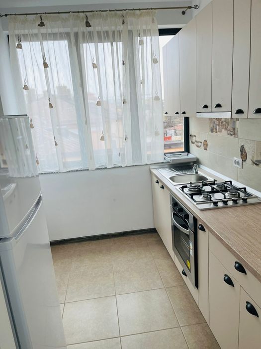 2 camere de închiriat