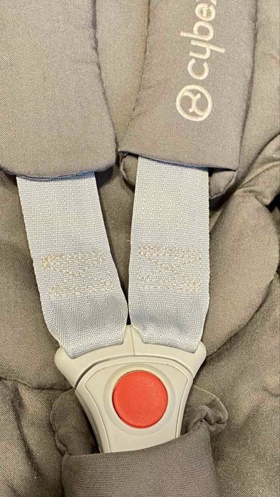 Cybex Cloud Z i-size столче за кола 0-13 кг