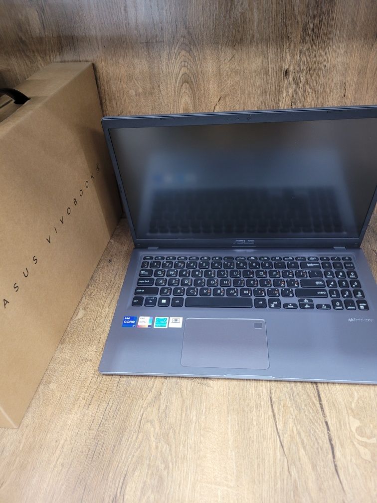 Офисный ноутбук  Asus P1512Ce i7-1165G7