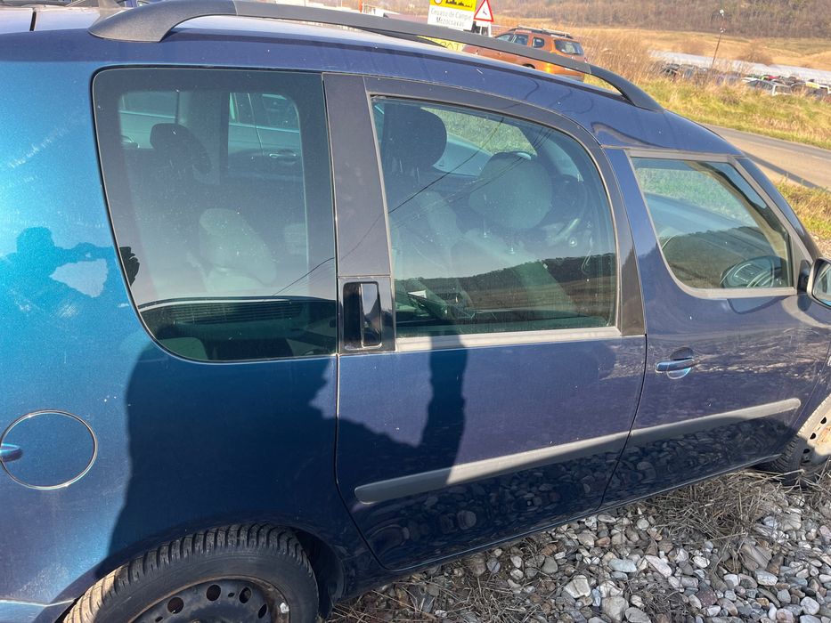 Vand / schimb  Skoda Roomster