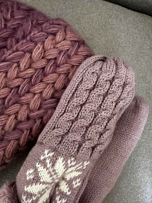 Шапка и варежки