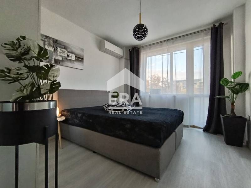 Тристаен обзаведен апартамент след основен ремонт в жк Чайка гр. Варна