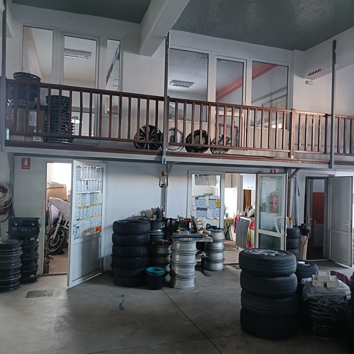 Hala -spatiu producție, distribuție,dep 400 mpozit