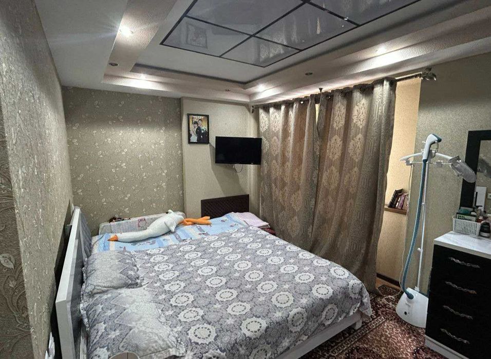 Продам 3-х комнатную с ремонтом на Авиасозлар-4.