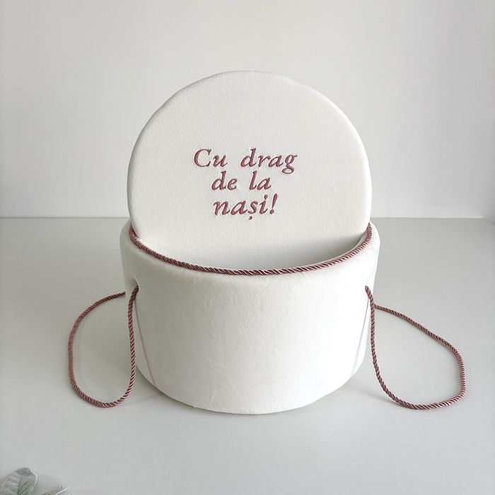 Cufar ( Cutie pentru trusou butetat, catifea ivoar brodat