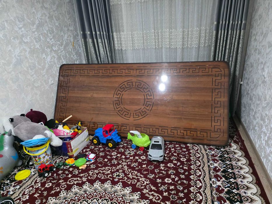 12 kishilik Xontaxta sotiladi!