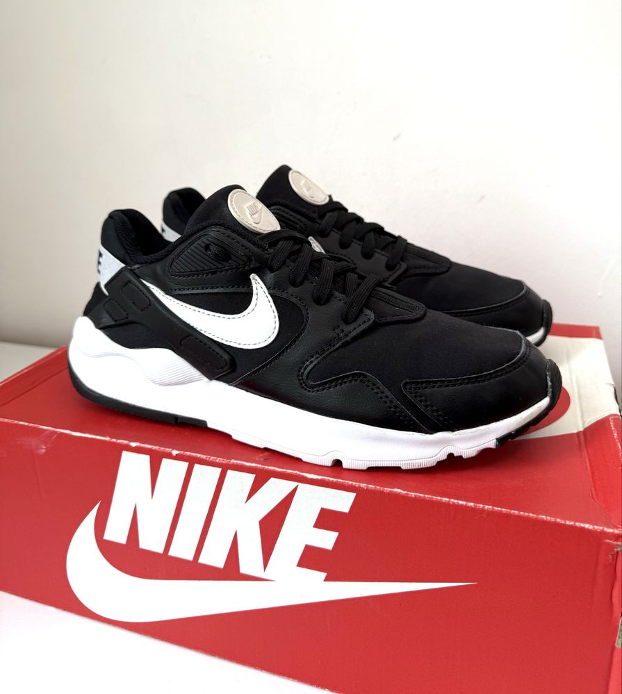 Nike LD Victory ”White Black” (42) Маратонки
