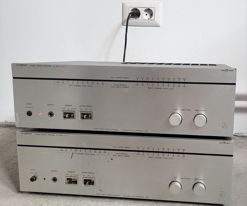 Amplificator final Luxman
