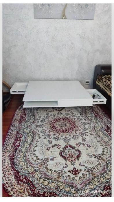 Журнальный столик