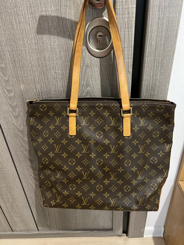 Продавам чанта Louis Vuitton
