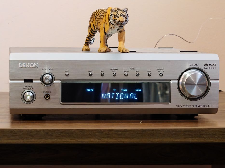Denon DRA-F101. O piesă aparte, de top. Sunet de vis. Ca nou. Preț fix