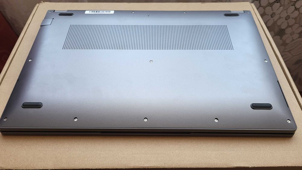 Laptop 2 în 1 Touchscreen 15.6”, AMD Ryzen 3200U, 16GB RAM, SSD 512GB