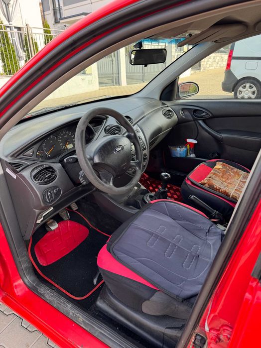 Ford Focus 1 Facelift, an 2004