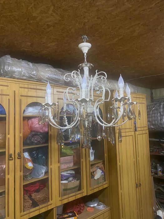 Продар люстру в отличном состояний