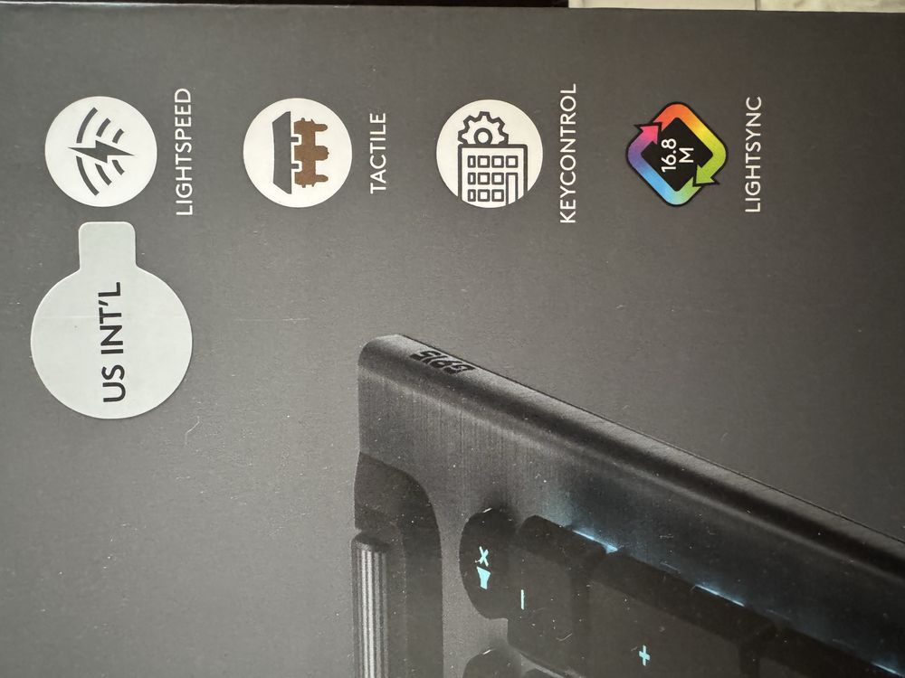 Logitech G915 X LightSpeed