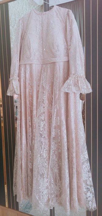 Och pushti vicherni ayollar ko‘ylagi – sifatli gipürli, nafis