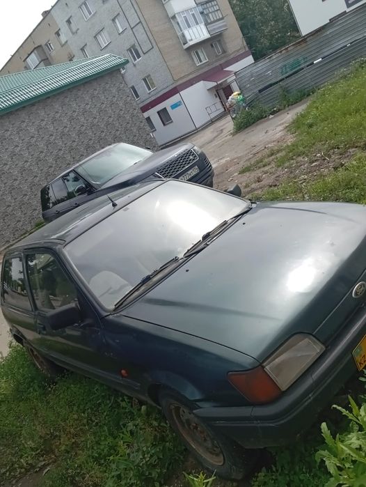 Продам машину Форд фиеста
