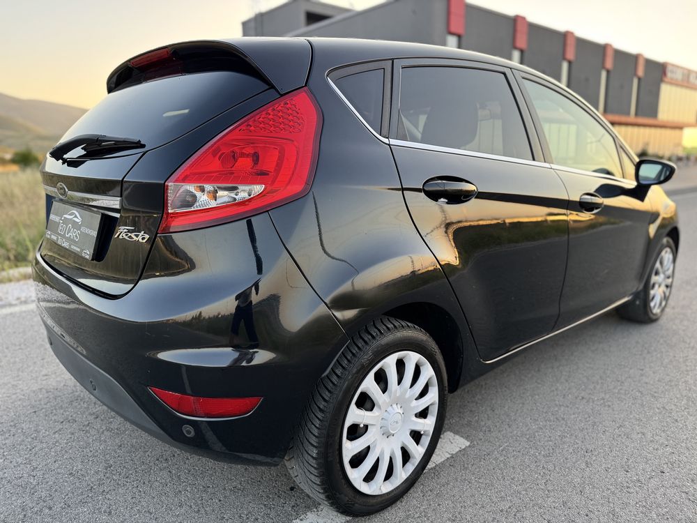Ford Fiesta 1.4i 97к.с LPG / TITANIUM / PARKTRONIC