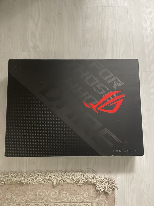 Лаптоп ASUS ROG Strix G15