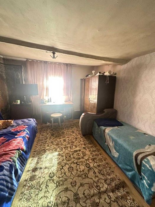 Срочно!!! Дом с участком под строительство.     3.400