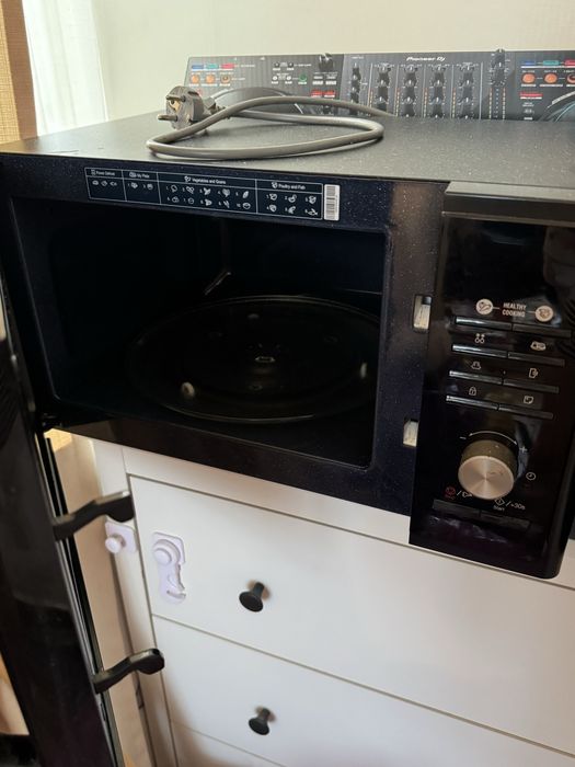 Cuptor cu microunde Samsung