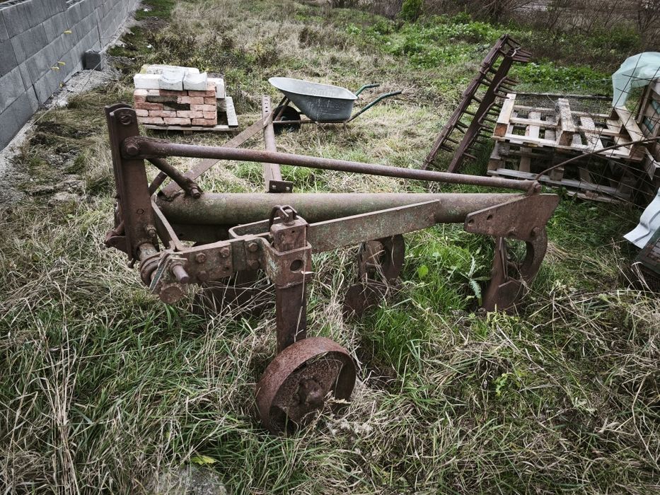 Plug românesc cu 3 trupițe