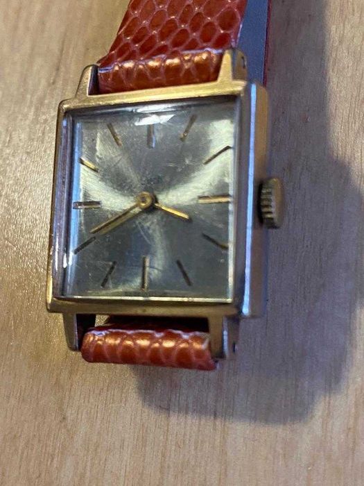 Ceas Luch Dama Mecanic rusesc aurit