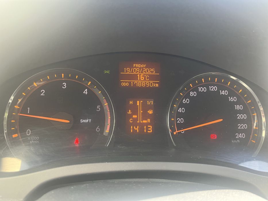 Toyota Avensis 2.2 D-4D, 2010 г. комби