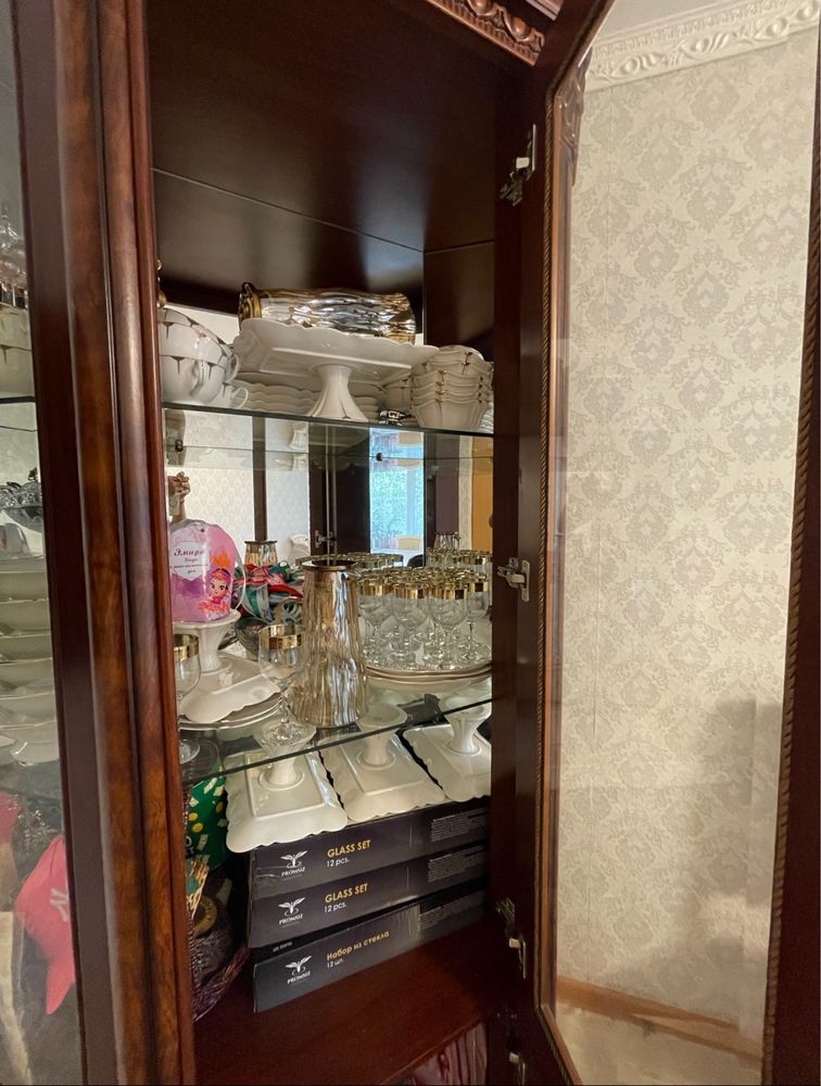 Сервант для гостинной