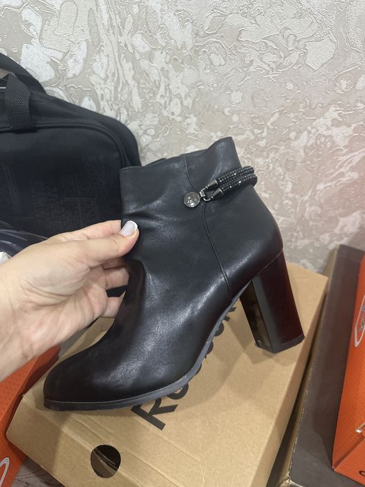 Продам обувь разные б/у 37-38